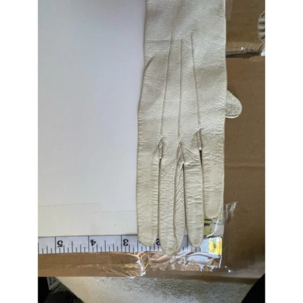 Vintage French White Kid Leather Elbow Length Opera Gloves Pearl Buttons XS